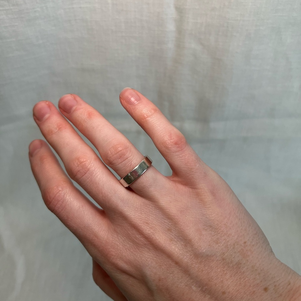 Sterling Silver Band Ring – Size 7